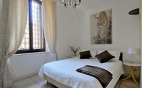 Pearl Suite